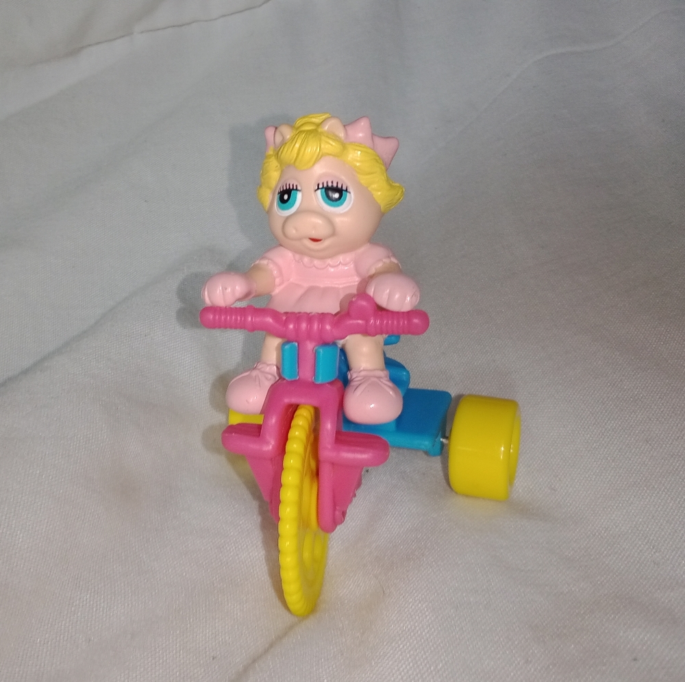 Vintage Muppets Miss Piggy McDonald's Toy Riding Tricycle 1990